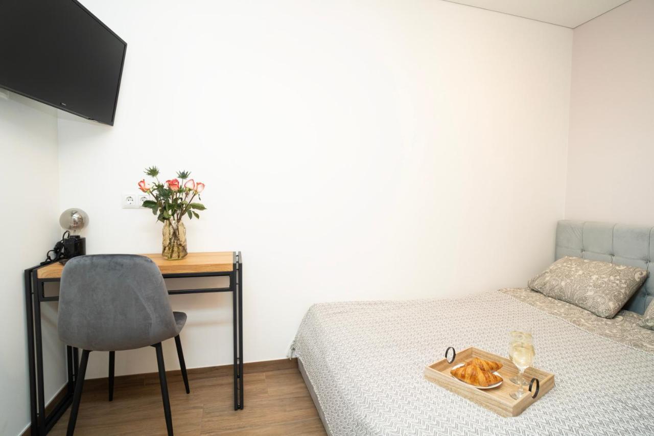 Downhill Apartment On The Groundfloor كاوناس المظهر الخارجي الصورة