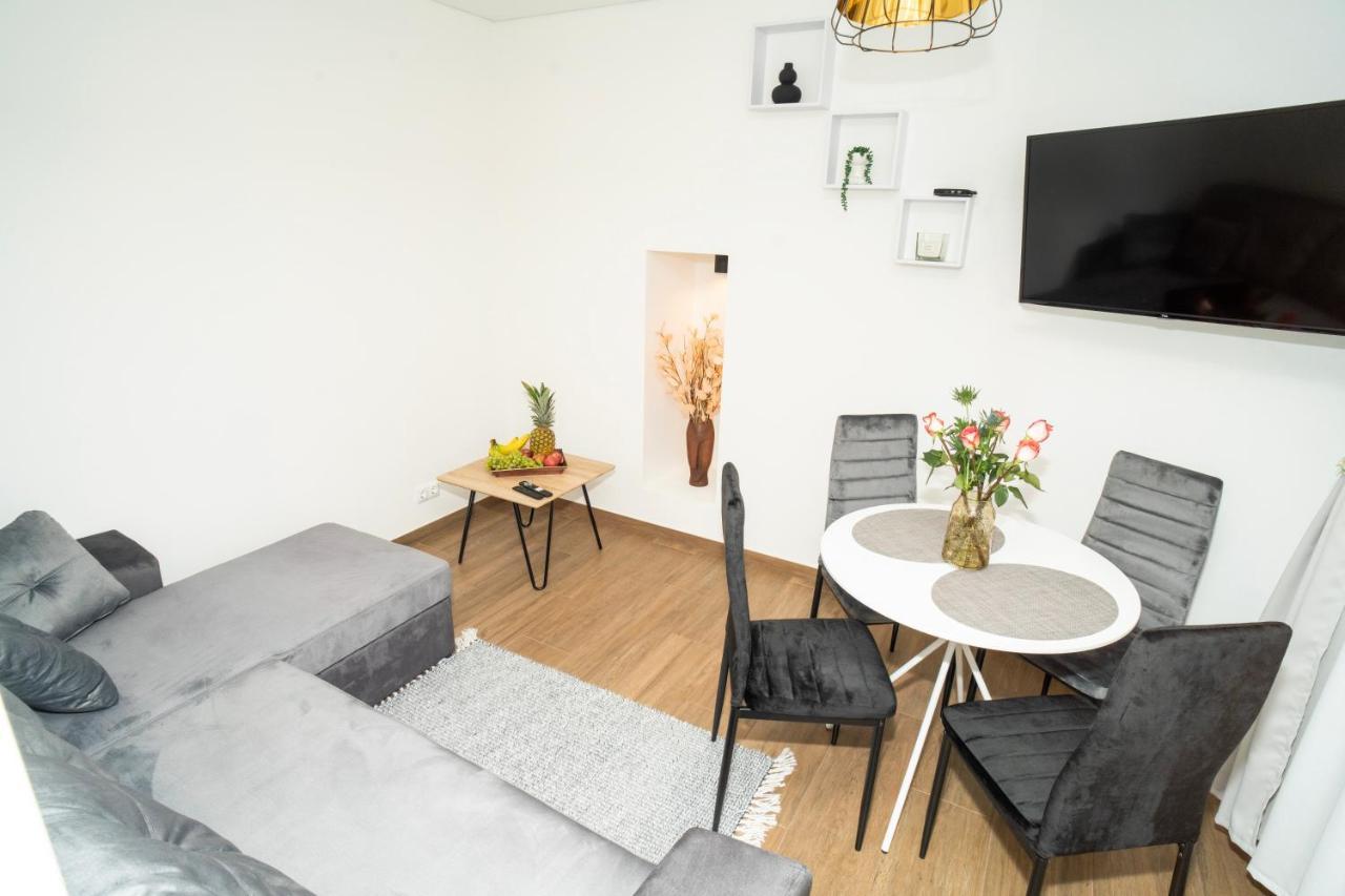 Downhill Apartment On The Groundfloor كاوناس المظهر الخارجي الصورة